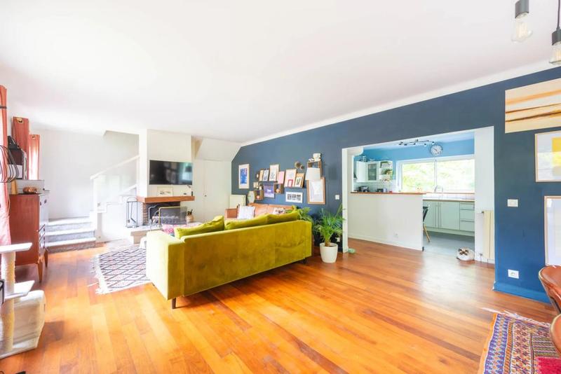 Maison - 180 m² - 7 pièces