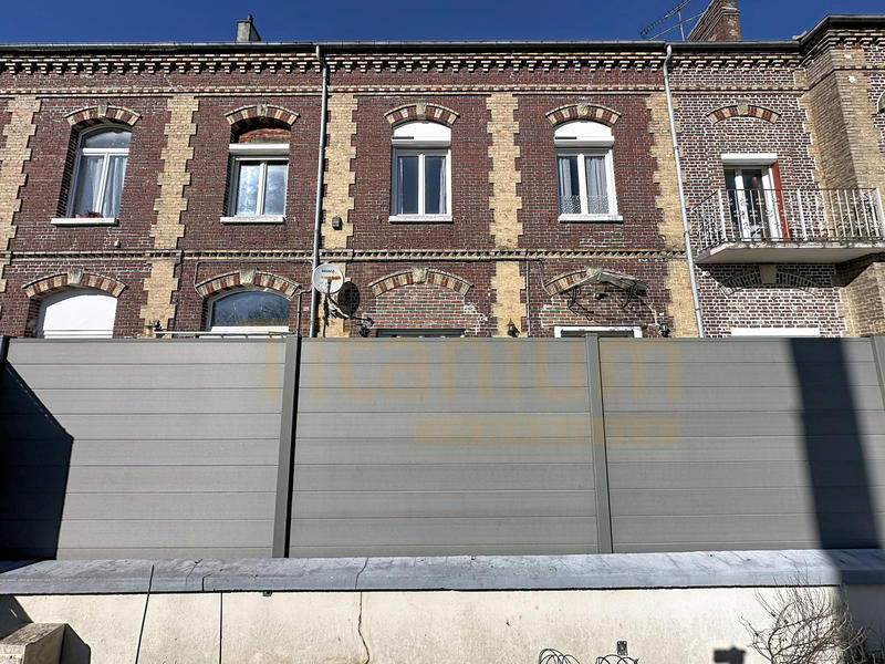 Maison - 96 m² - 3 pièces