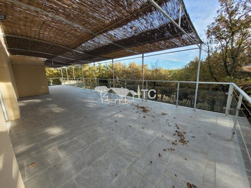 Villa - 180 m² - 7 pièces