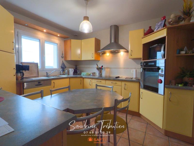 Maison - 91 m² - 5 pièces