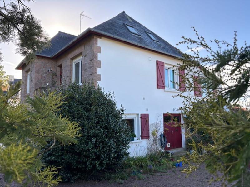 Maison - 206 m² - 7 pièces