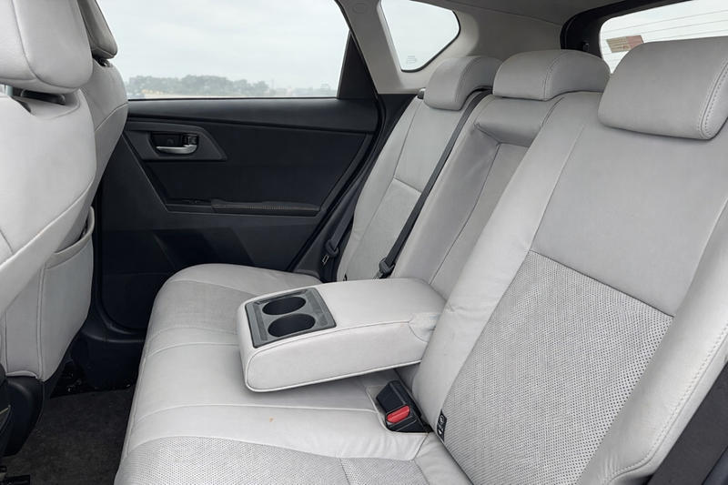 Toyota Auris II 1.8 Vvt-i 136 Cvt Executive - Automatique