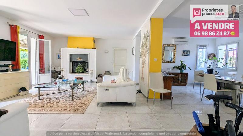 Maison - 213 m² - 6 pièces