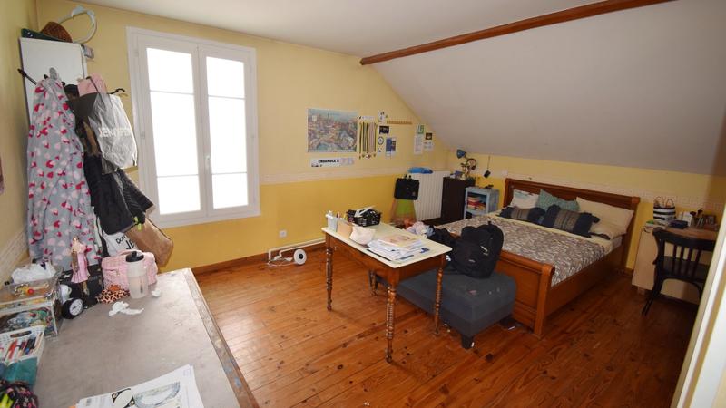 Maison - 137 m² - 6 pièces