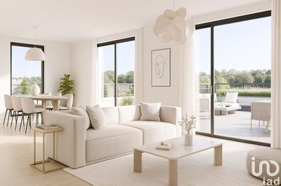 Appartement - 90 m² - 4 pièces