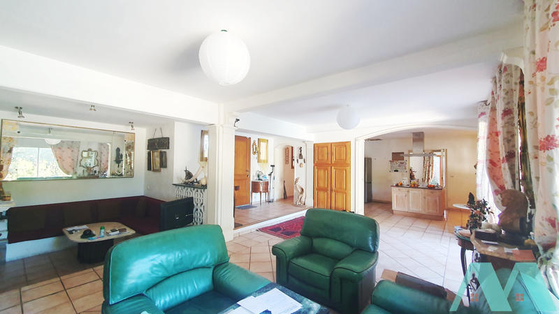 Maison - 173 m² - 7 pièces