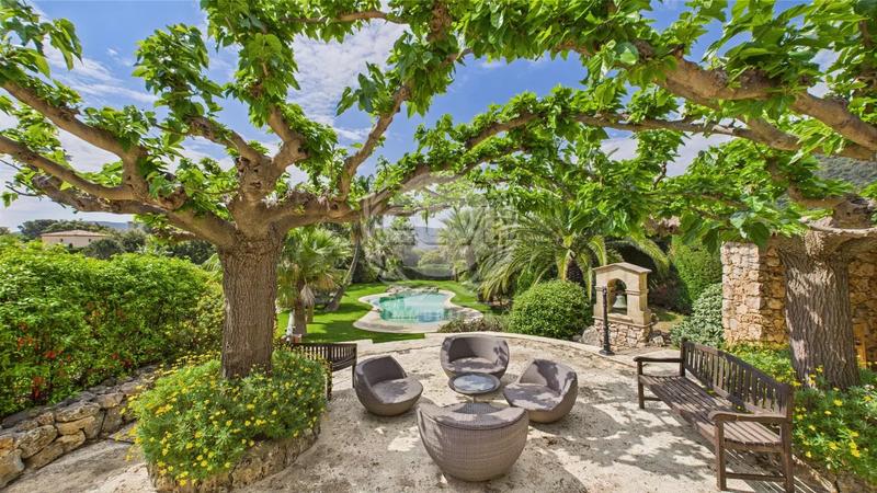 Viager - Maison - 307 m² - 6 pièces