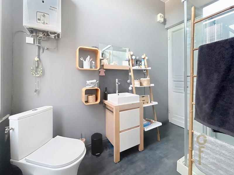 Maison - 210 m² - 6 pièces