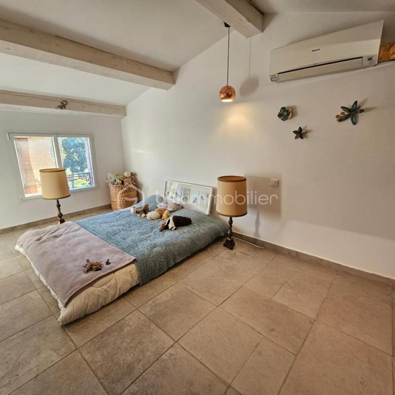 Propriété - 162 m² - 6 pièces