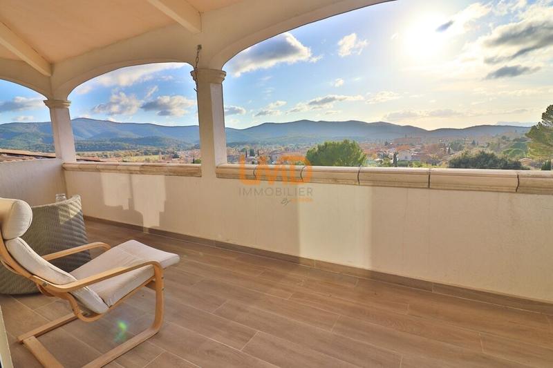 Propriété - 370 m² - 13 pièces