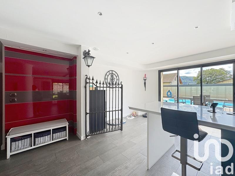 Maison - 272 m² - 8 pièces