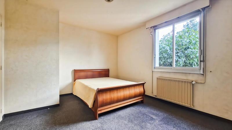 Maison - 268 m² - 10 pièces