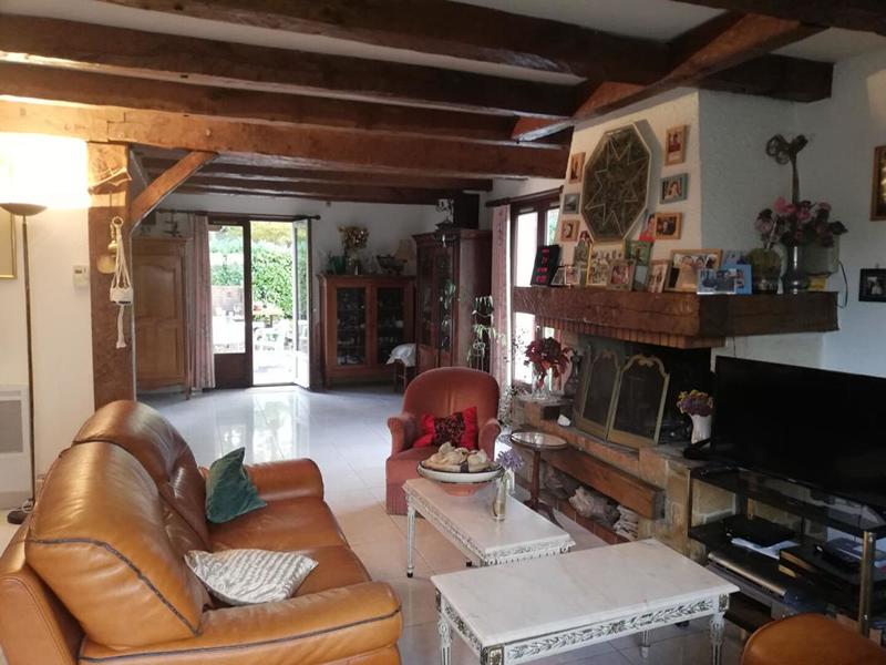 Maison - 181 m² - 8 pièces