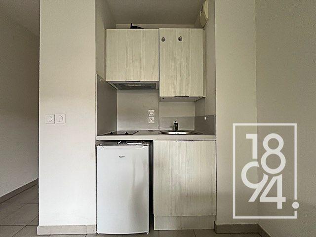 Studio - 18 m² - 1 pièce