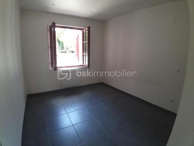 Appartement - 98 m² - 4 pièces