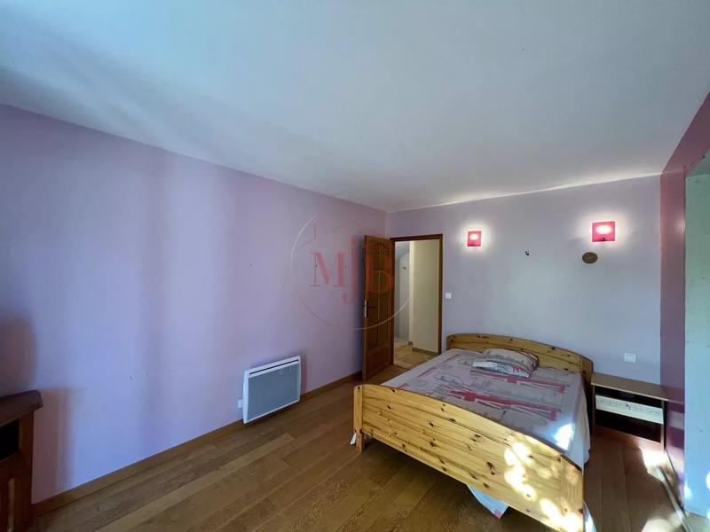 Maison de village - 245 m² - 8 pièces