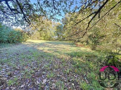 Terrain constructible - 4 306 m²