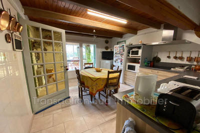 Maison - 220 m² - 9 pièces