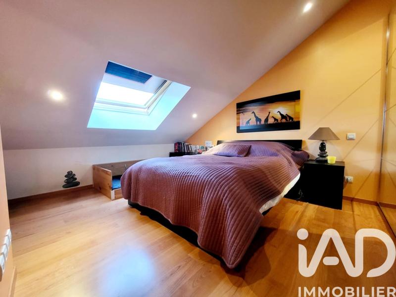 Maison - 220 m² - 7 pièces