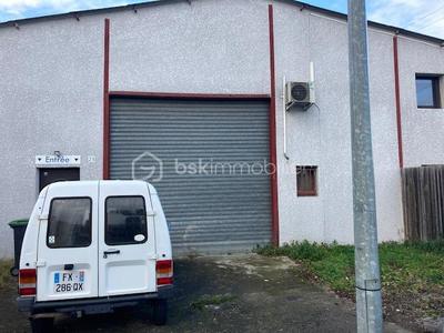 Local commercial - 204 m² - 8 pièces