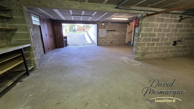 Maison - 207 m² - 9 pièces