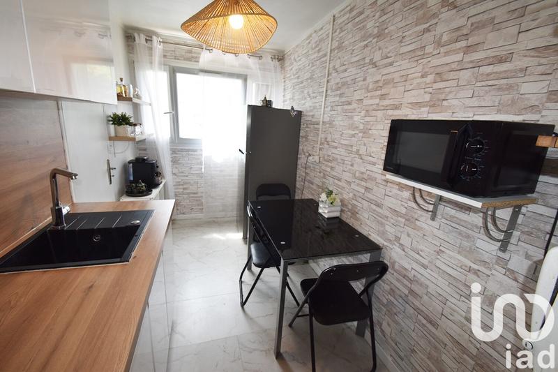Appartement - 94 m² - 5 pièces