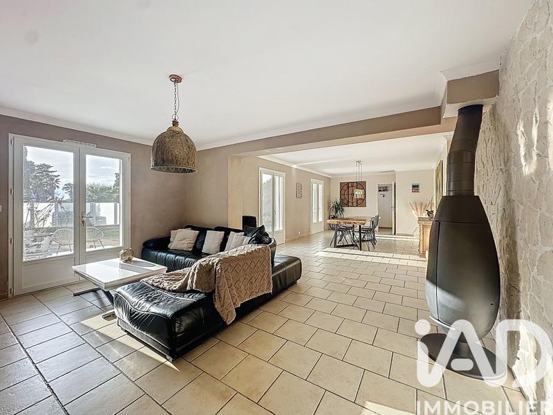 Maison - 206 m² - 6 pièces