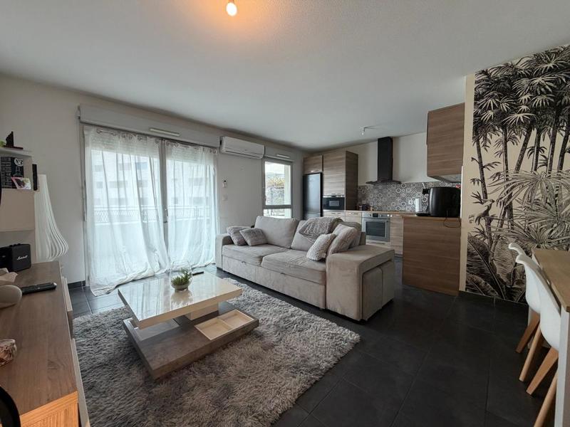 Appartement - 60 m² - 3 pièces