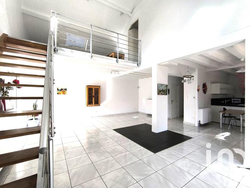 Maison - 220 m² - 7 pièces