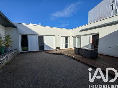 Maison - 96 m² - 6 pièces