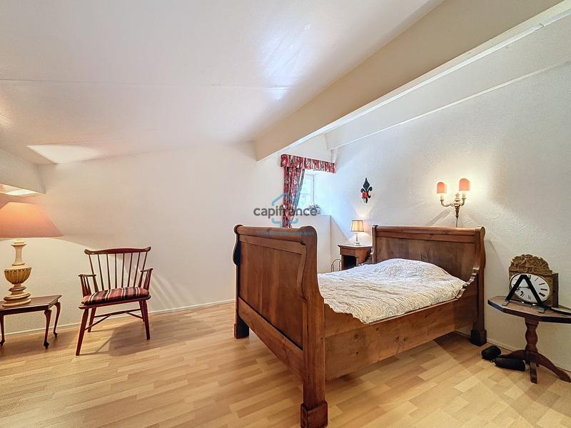 Maison - 153 m² - 7 pièces