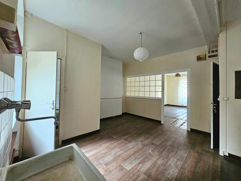 Immeuble - 170 m² - 8 pièces