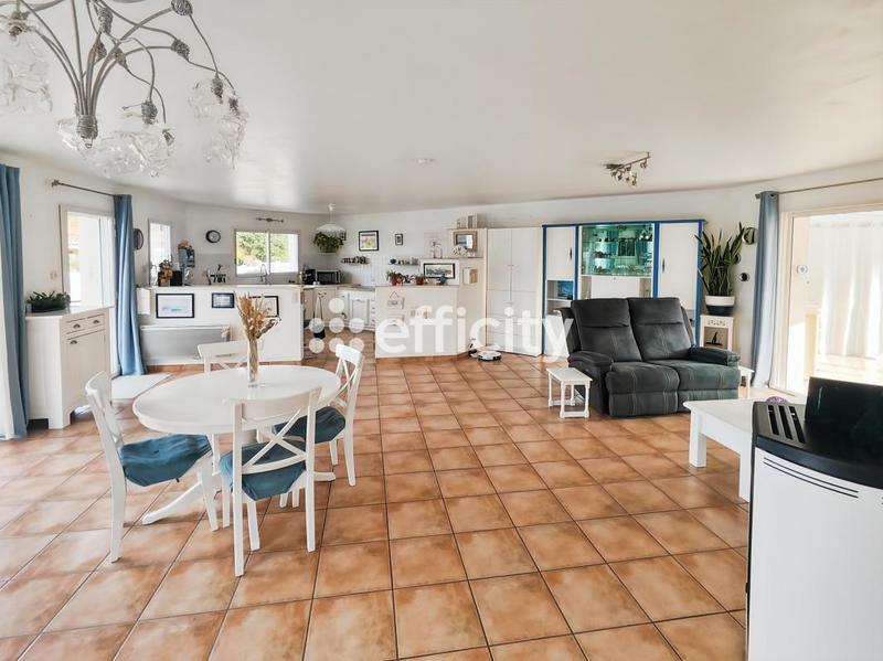 Maison - 97 m² - 5 pièces