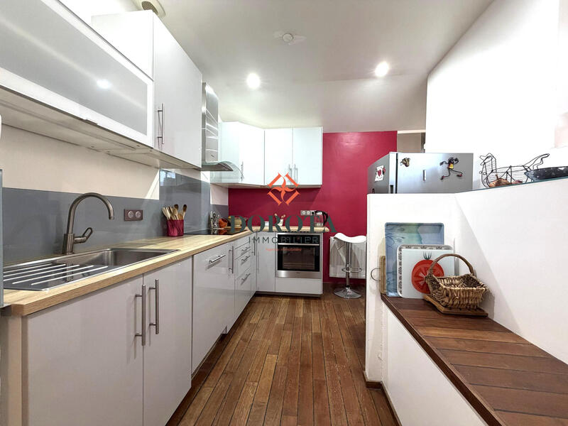 Appartement - 130 m² - 2 pièces