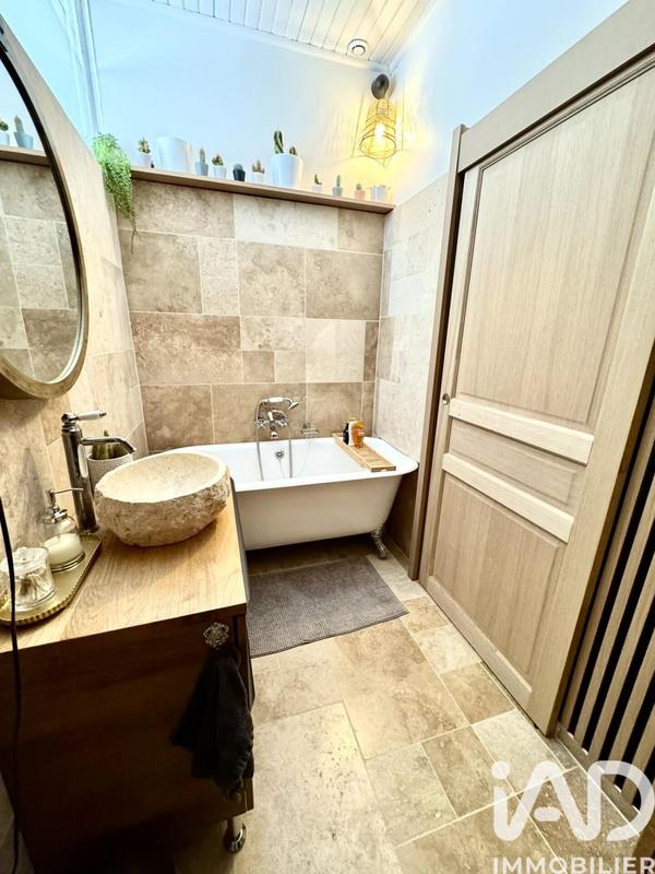 Maison - 320 m² - 10 pièces