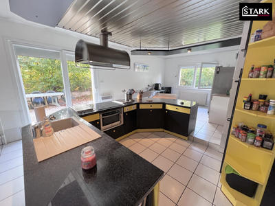 Maison - 165 m² - 5 pièces