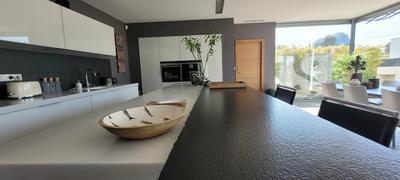 Villa - 312 m² - 7 pièces