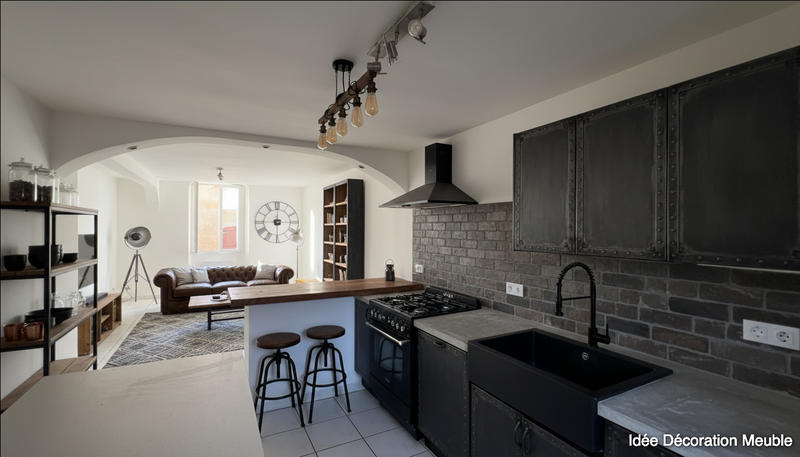 Appartement - 90 m² - 4 pièces