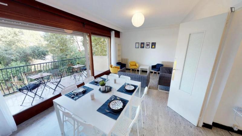 Chambre - 13 m² - 5 pièces