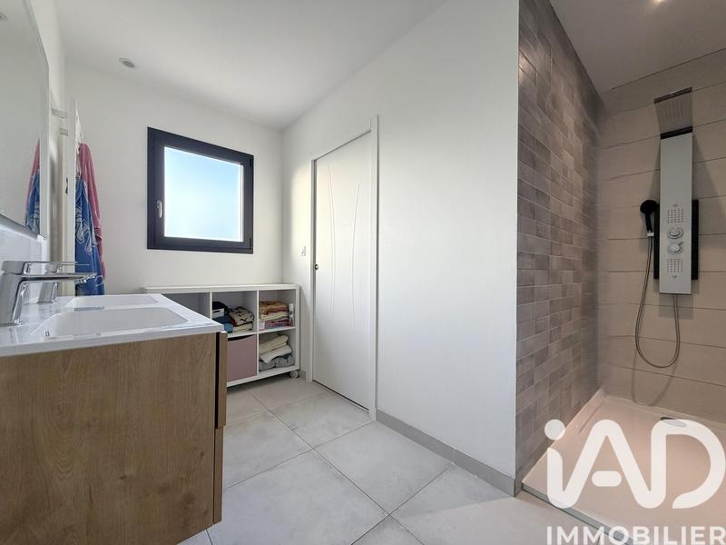 Maison - 102 m² - 5 pièces