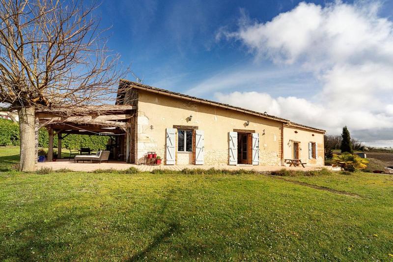 Maison - 200 m² - 7 pièces