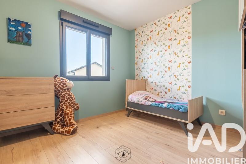 Maison - 94 m² - 5 pièces