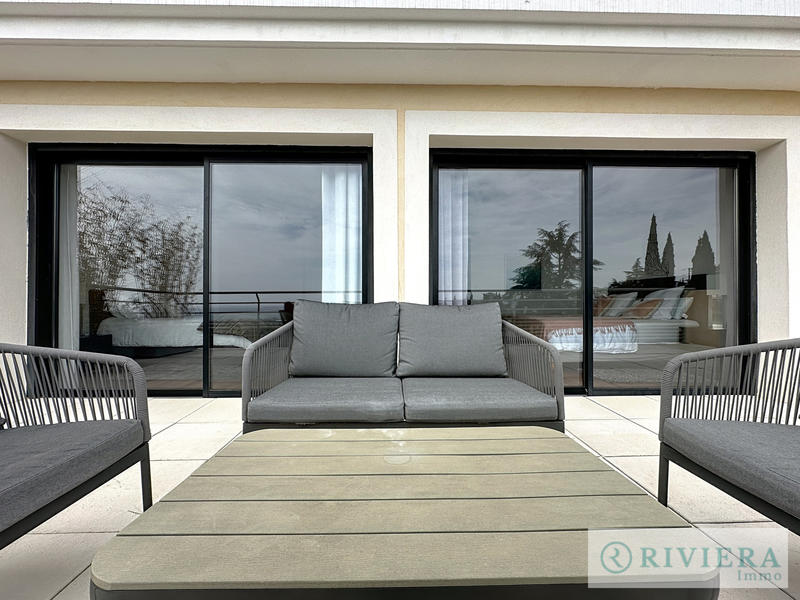 Maison - 203 m² - 5 pièces