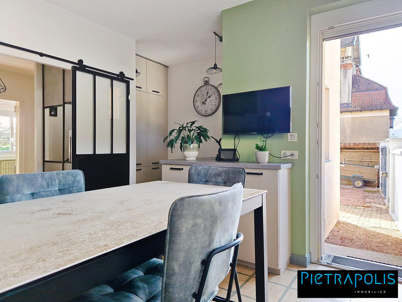 Maison - 178 m² - 6 pièces