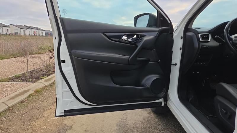 Nissan Qashqai 1.6 dCi 130 2wd Xtronic Tekna - Automatique