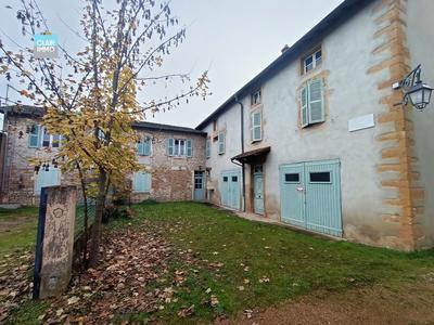 Maison - 143 m² - 6 pièces