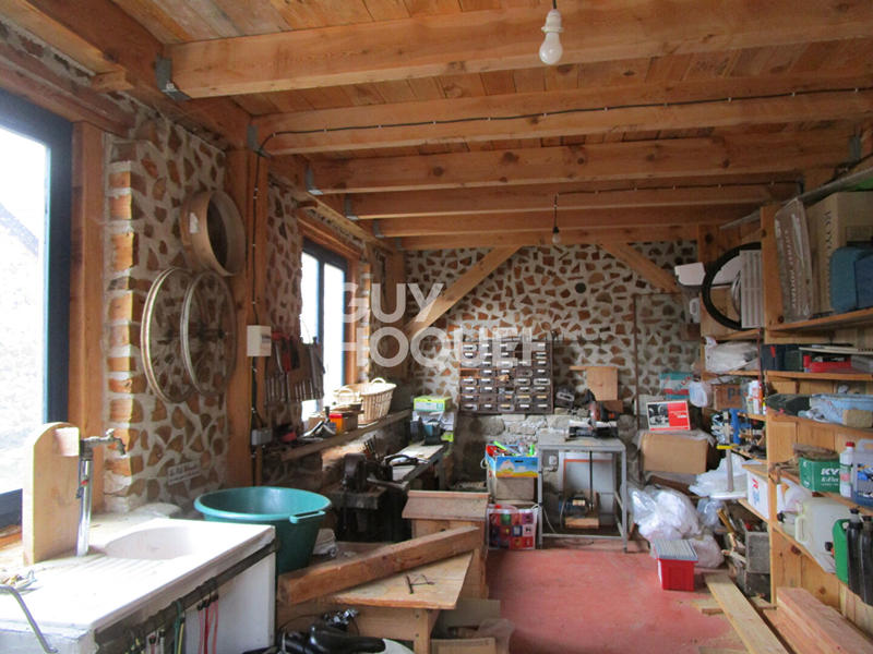 Maison - 180 m² - 8 pièces