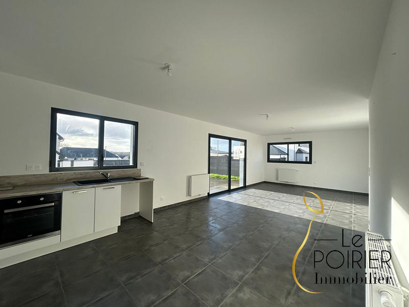 Maison - 93 m² - 4 pièces