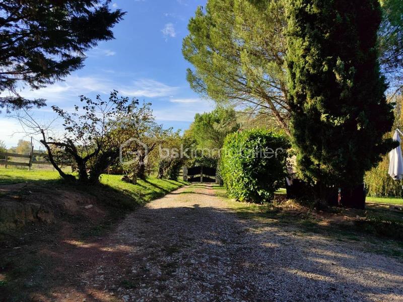 Maison ancienne - 210 m² - 7 pièces