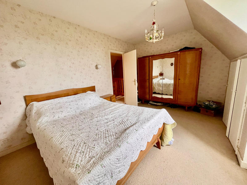 Maison ancienne - 200 m² - 7 pièces